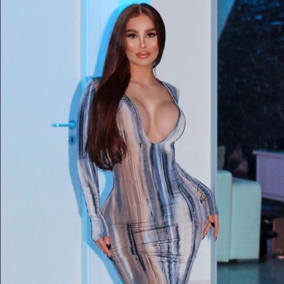 💕😍MAKE AN OFFER! TIE DYE BLUE MAXI DRESS😍💕 - Picture 3 of 4